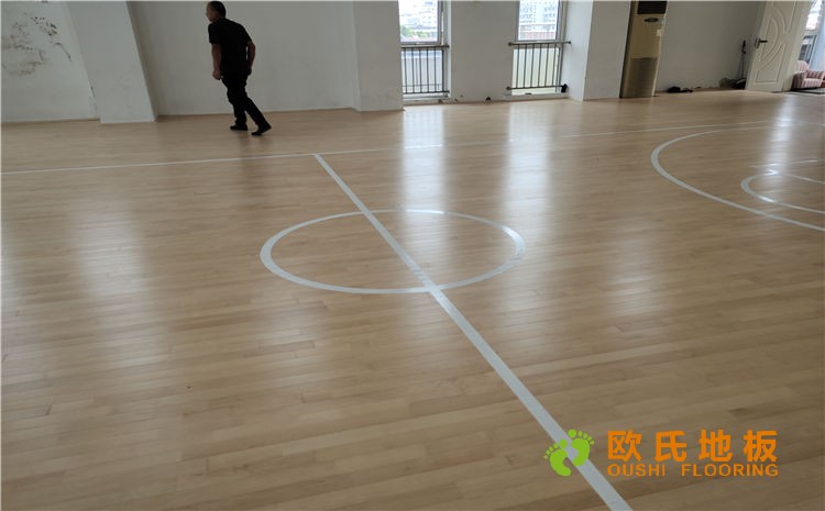 實(shí)驗(yàn)幼兒園籃球館木地板